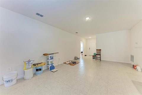 House in Port Charlotte, Florida 4 bedrooms, 174.1 sq.m. № 2136330 - photo 14