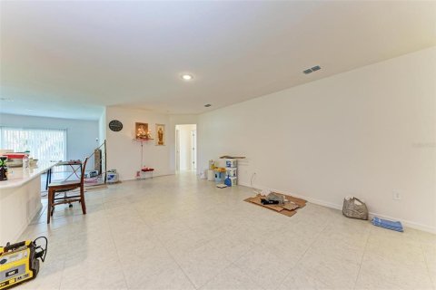 House in Port Charlotte, Florida 4 bedrooms, 174.1 sq.m. № 2136330 - photo 12