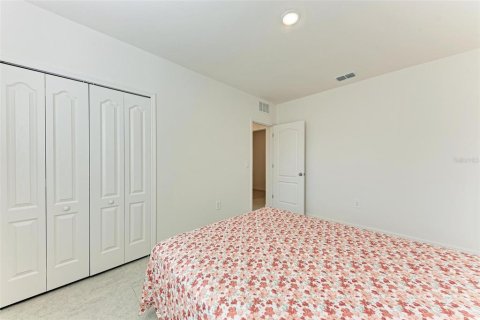 House in Port Charlotte, Florida 4 bedrooms, 174.1 sq.m. № 2136330 - photo 26