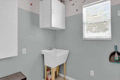 House in The Villages, Florida 3 bedrooms, 137.77 sq.m. № 1676068 - photo 24