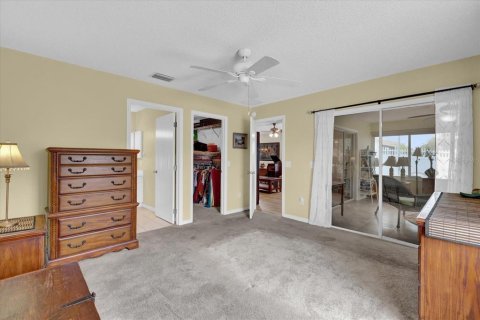 House in The Villages, Florida 3 bedrooms, 137.77 sq.m. № 1676068 - photo 2