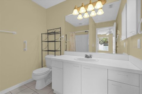 House in The Villages, Florida 3 bedrooms, 137.77 sq.m. № 1676068 - photo 4