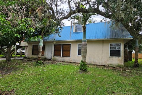 Casa en venta en Saint Lucie, Florida, 6 dormitorios, 286.88 m2 № 2422984 - foto 4