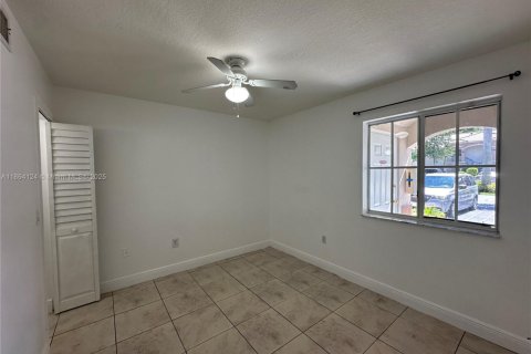 Condominio en alquiler en Homestead, Florida, 2 dormitorios, 76.37 m2 № 1957368 - foto 5