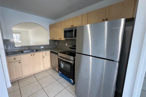 Condominio en alquiler en Homestead, Florida, 2 dormitorios, 76.37 m2 № 1957368 - foto 10