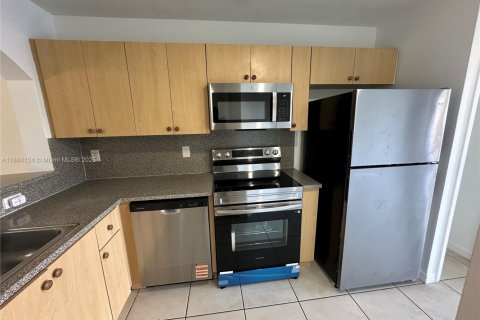 Condominio en alquiler en Homestead, Florida, 2 dormitorios, 76.37 m2 № 1957368 - foto 12