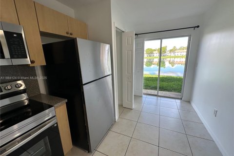 Condominio en alquiler en Homestead, Florida, 2 dormitorios, 76.37 m2 № 1957368 - foto 13