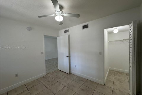 Condominio en alquiler en Homestead, Florida, 2 dormitorios, 76.37 m2 № 1957368 - foto 6