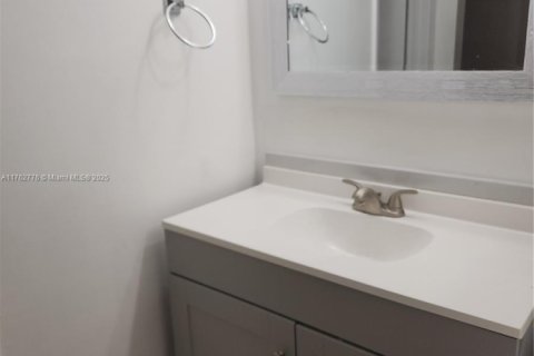 Copropriété à vendre à Cutler Bay, Floride: 2 chambres, 103.4 m2 № 2035818 - photo 13