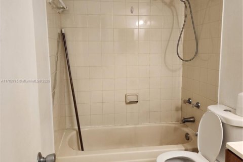 Copropriété à vendre à Cutler Bay, Floride: 2 chambres, 103.4 m2 № 2035818 - photo 8