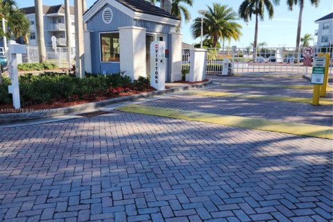 Copropriété à vendre à Cutler Bay, Floride: 2 chambres, 103.4 m2 № 2035818 - photo 19