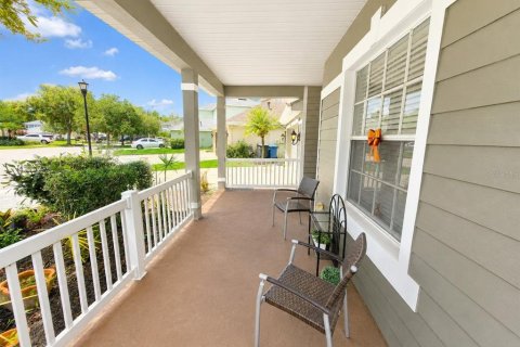 Villa ou maison à vendre à Tampa, Floride: 4 chambres, 203.92 m2 № 2215486 - photo 2