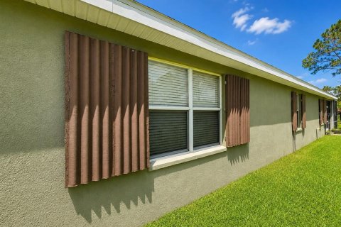 Villa ou maison à vendre à Tampa, Floride: 4 chambres, 203.92 m2 № 2215486 - photo 25