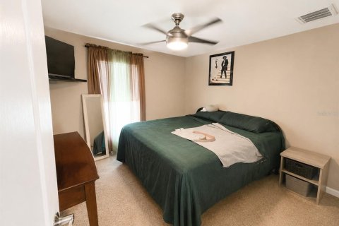 Villa ou maison à vendre à Tampa, Floride: 4 chambres, 203.92 m2 № 2215486 - photo 19