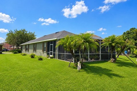 Villa ou maison à vendre à Tampa, Floride: 4 chambres, 203.92 m2 № 2215486 - photo 3
