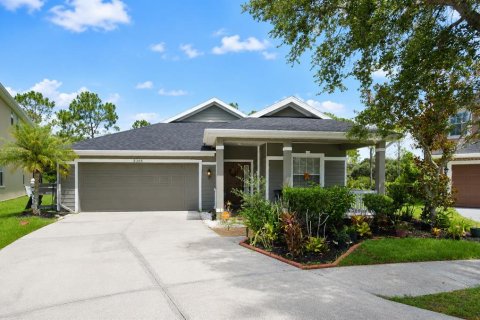 House in Tampa, Florida 4 bedrooms, 203.92 sq.m. № 2215486