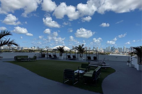 Купить кондоминиум в Майами, Флорида 2 спальни, 91.88м2, № 2023864 - фото 2