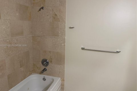 Купить кондоминиум в Майами, Флорида 2 спальни, 91.88м2, № 2023864 - фото 24