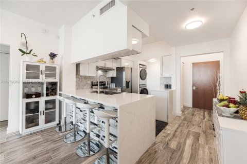 Condominio en venta en Miami, Florida, 3 dormitorios, 131.83 m2 № 2089374 - foto 5
