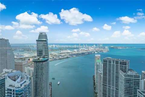 Condominio en Miami, Florida, 3 dormitorios № 2089374