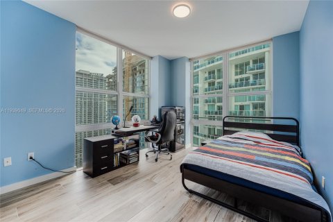 Condominio en venta en Miami, Florida, 3 dormitorios, 131.83 m2 № 2089374 - foto 12