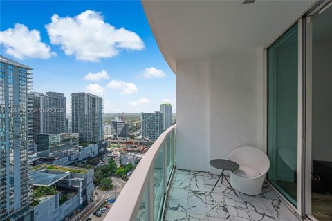 Condominio en venta en Miami, Florida, 3 dormitorios, 131.83 m2 № 2089374 - foto 19