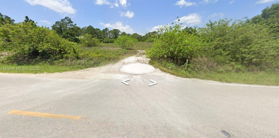 Land in Clewiston, Florida № 1715896