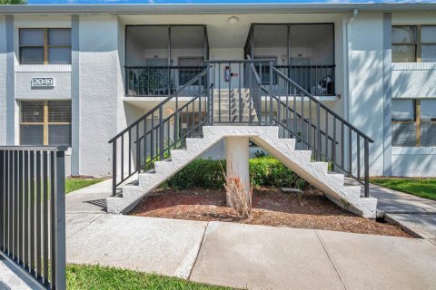 Condo in Clearwater, Florida, 2 bedrooms  № 1805255 - photo 2