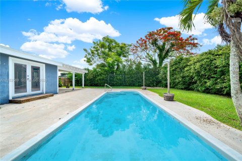 House in Homestead, Florida 4 bedrooms, 194.35 sq.m. № 2007501 - photo 12