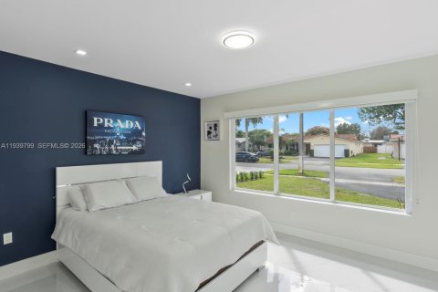 Villa ou maison à vendre à Hollywood, Floride: 4 chambres, 175.59 m2 № 2053870 - photo 8