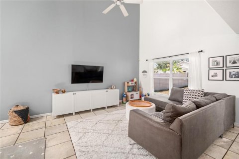Villa ou maison à louer à Winter Garden, Floride: 3 chambres, 127.18 m2 № 2388538 - photo 6