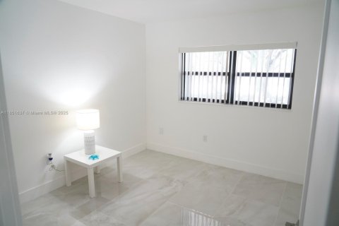 Condominio en venta en Miami, Florida, 2 dormitorios, 94.48 m2 № 1867005 - foto 21