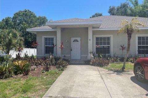 Apartamento en alquiler en Englewood, Florida, 3 dormitorios, 115.94 m2 № 1787920 - foto 1