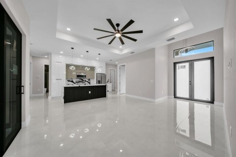 Villa ou maison à vendre à Lehigh Acres, Floride: 4 chambres, 161.19 m2 № 2406519 - photo 20
