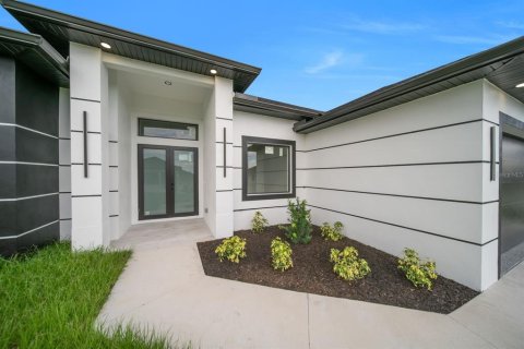 Villa ou maison à vendre à Lehigh Acres, Floride: 4 chambres, 161.19 m2 № 2406519 - photo 4