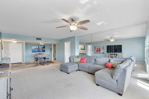 Condo in Coral Springs, Florida, 2 bedrooms  № 2249469 - photo 20
