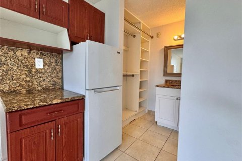Снять в аренду квартиру в Орландо, Флорида 3 комнаты, 25.64м2, № 1780695 - фото 8
