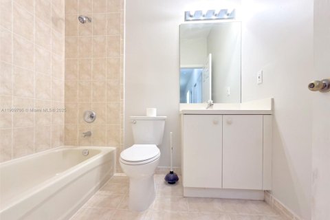 Copropriété à vendre à Homestead, Floride: 2 chambres, 97.36 m2 № 1967444 - photo 12