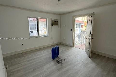 Condominio en alquiler en Miami, Florida, 2 dormitorios, 72.19 m2 № 1937890 - foto 8