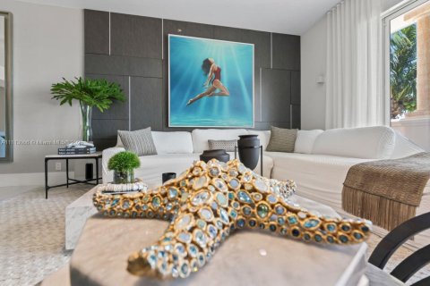 Снять в аренду кондоминиум в Майами-Бич, Флорида 3 спальни, 170.75м2, № 1961562 - фото 27