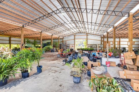 Commercial property in Lake Worth, Florida № 2179723 - photo 22