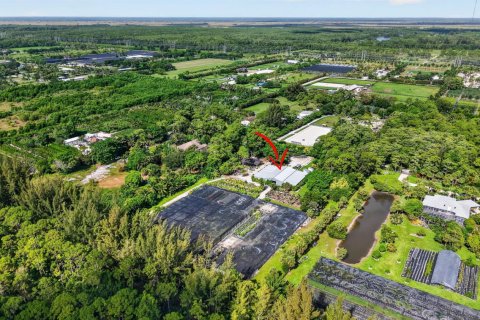 Commercial property in Lake Worth, Florida № 2179723 - photo 9