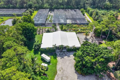Commercial property in Lake Worth, Florida № 2179723 - photo 13