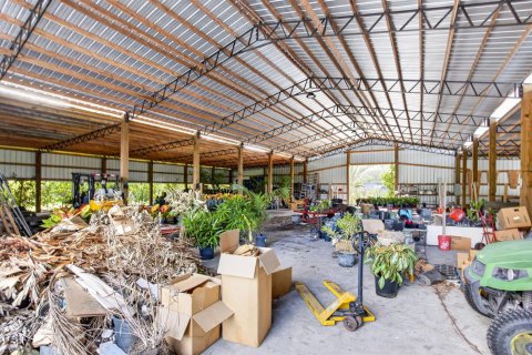 Commercial property in Lake Worth, Florida № 2179723 - photo 17