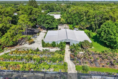 Commercial property in Lake Worth, Florida № 2179723 - photo 16