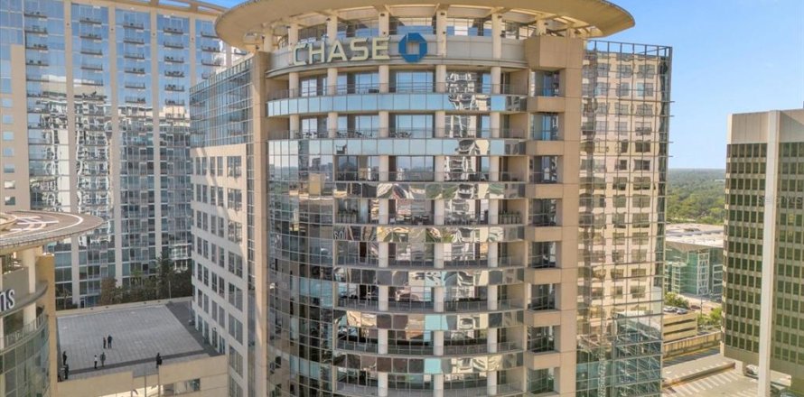 Immobilier commercial à Orlando, Floride 1768.12 m2 № 2201815