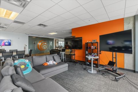 Immobilier commercial à louer à Orlando, Floride: 1768.12 m2 № 2201815 - photo 9