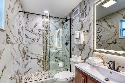Villa ou maison à vendre à Bradenton, Floride: 5 chambres, 232.26 m2 № 2391082 - photo 27