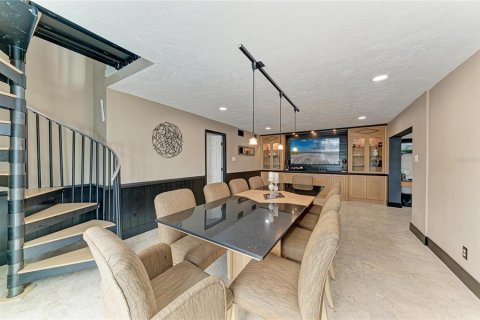 Villa ou maison à vendre à Bradenton, Floride: 5 chambres, 232.26 m2 № 2391082 - photo 22