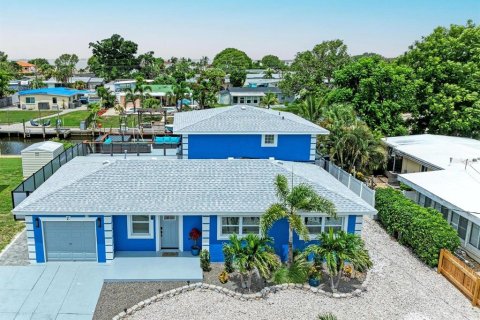 Villa ou maison à vendre à Bradenton, Floride: 5 chambres, 232.26 m2 № 2391082 - photo 3
